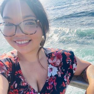 Meet your Posher, Ana